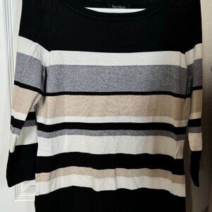 NWT Pretty White House Black Market Light Sweater, Silver, Black & Gold, Size M